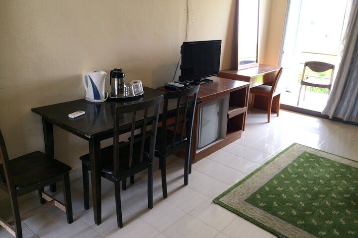 Room 2 of 57