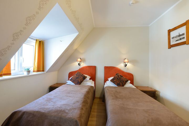 Room 14 of 52