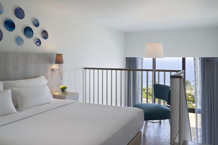 Room 20 of 152