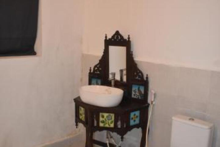 Riverman Hotel