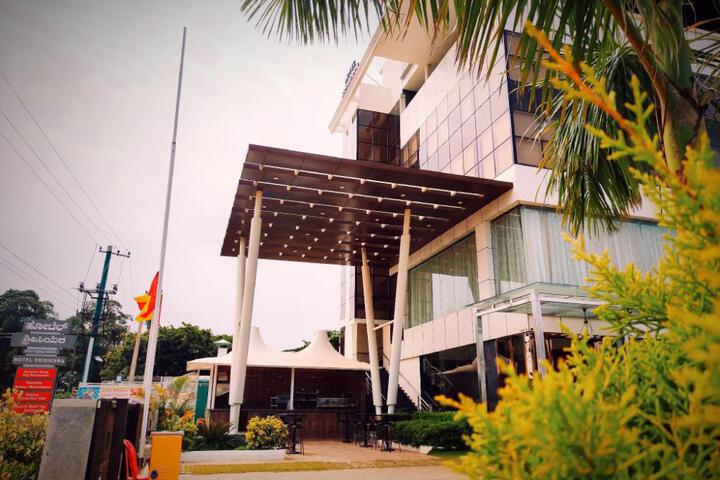 Hotel Sri Sierra