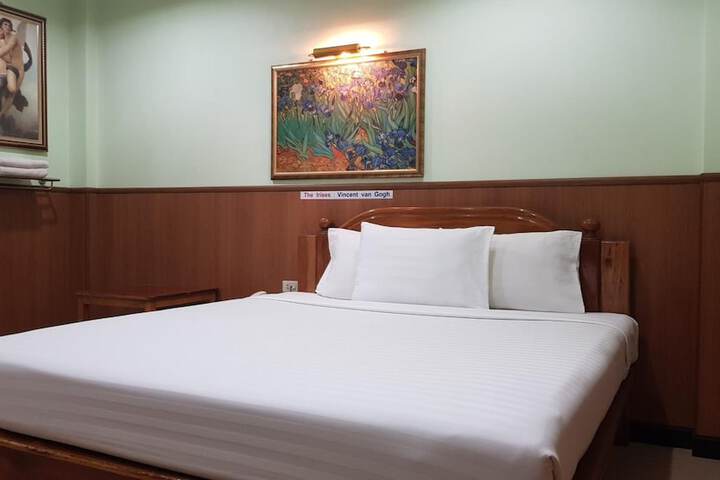 Room 17 of 50