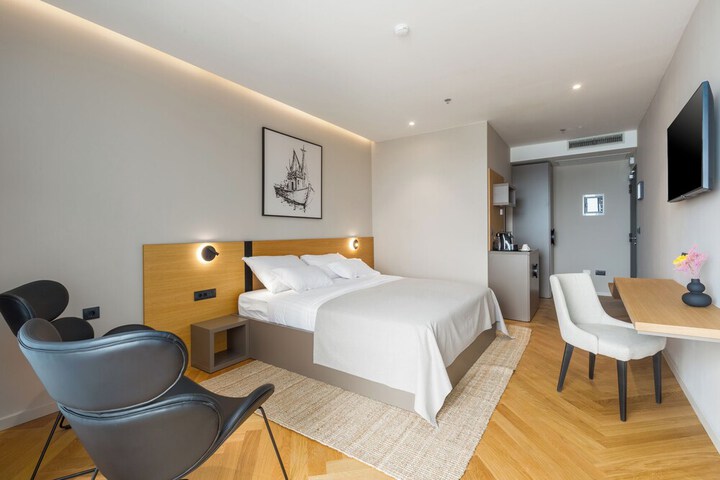 Room 10 of 59