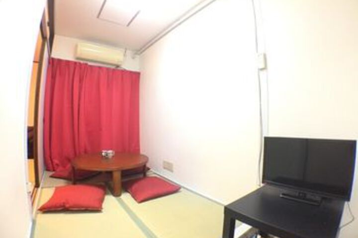 Room 110 of 115
