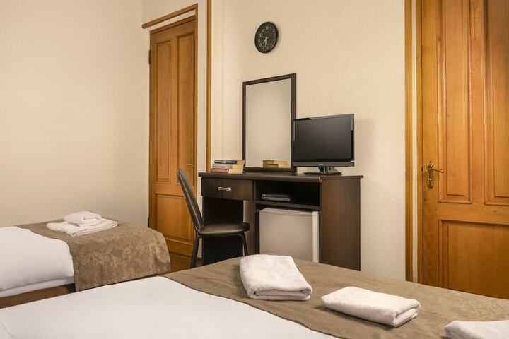 Room 18 of 21