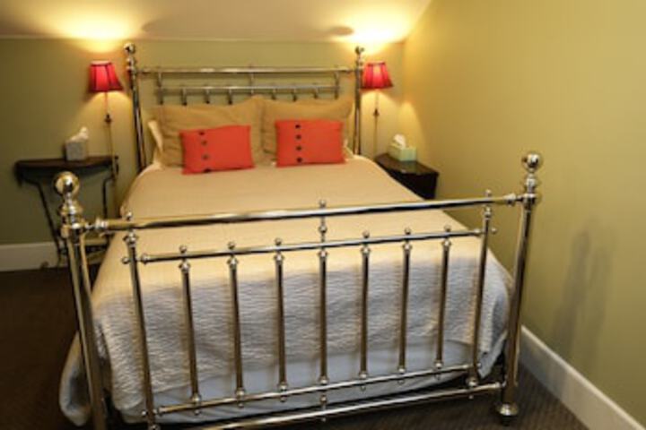 Room 64 of 252