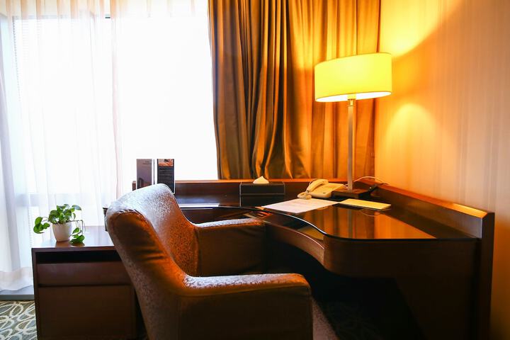 In-room business center