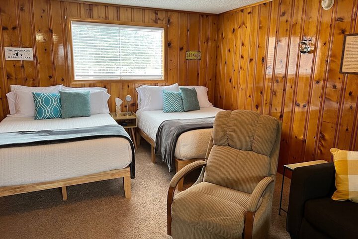 Room 72 of 236