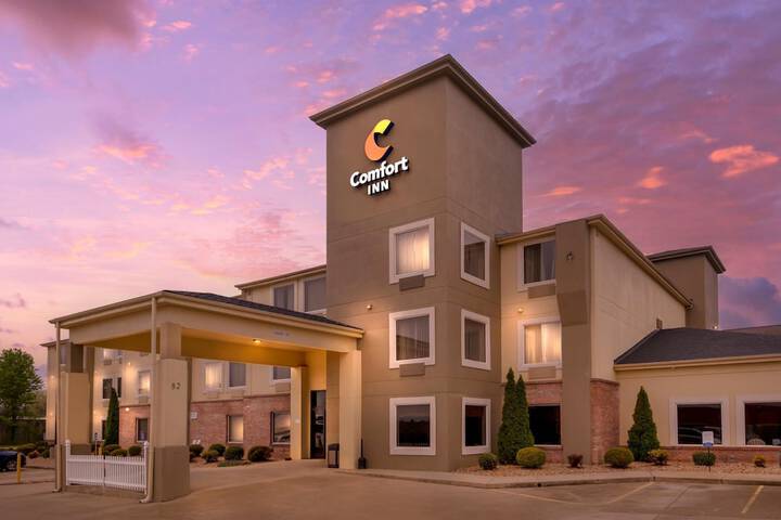 Hotel 82 of 83