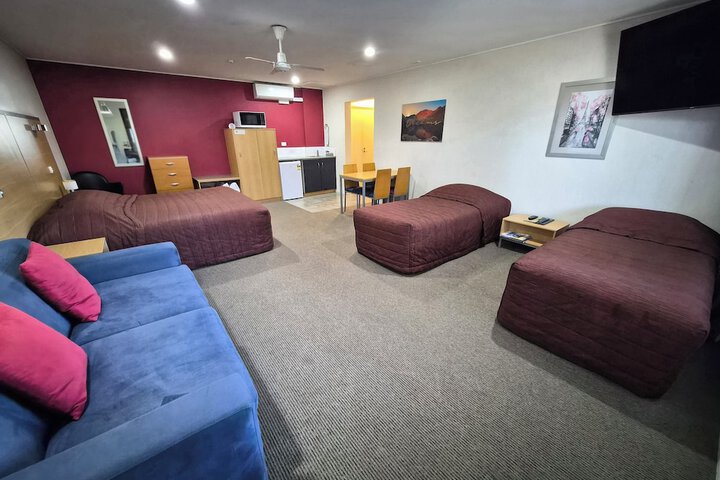 Room 12 of 51