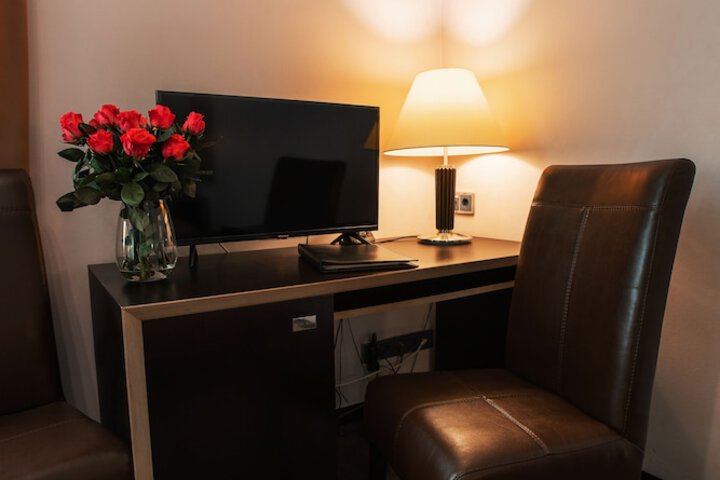 Room 21 of 35