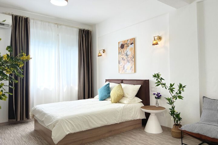 Room 7 of 47