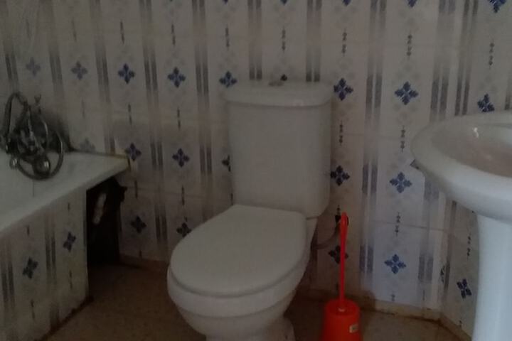 Room 26 of 33