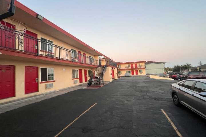 Property Grounds 14 of 16