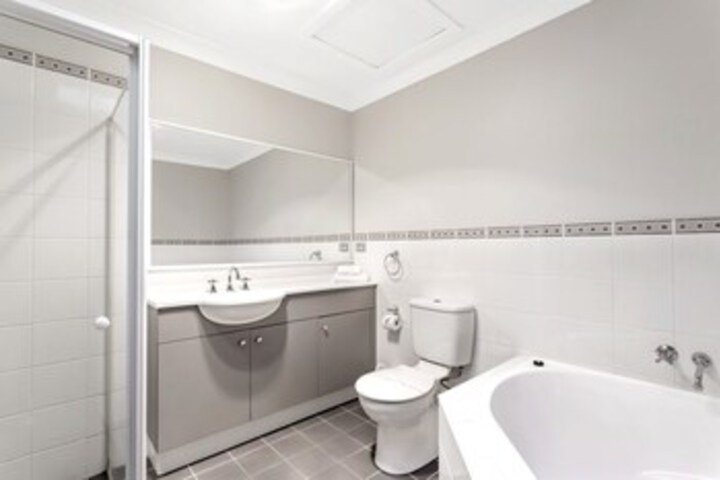 Room 4 of 15