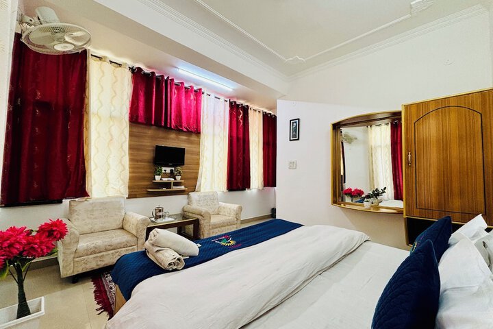 Room 17 of 44