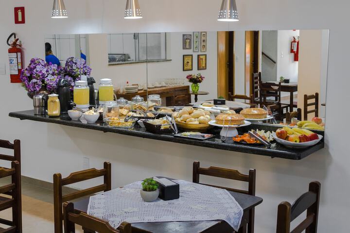 Breakfast/Coffee Service 36 of 40