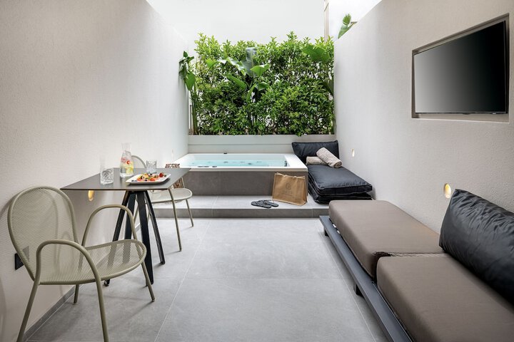 Terrace/Patio 25 of 63