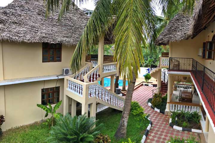 Hotel 4 of 27