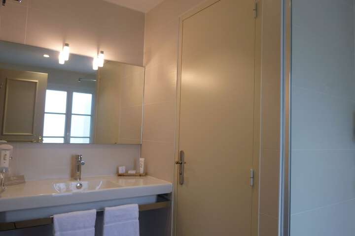 Room 36 of 57