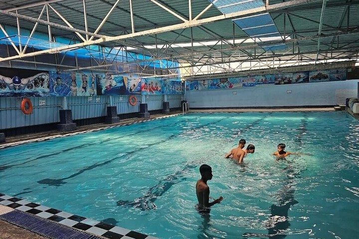 Pool 5 of 12