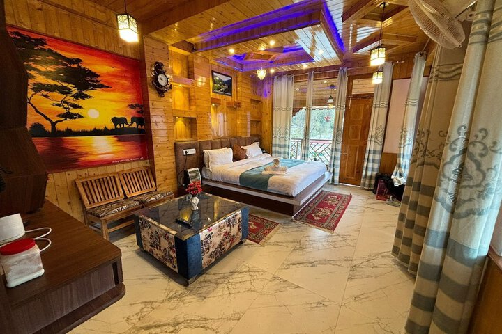 Room 9 of 27