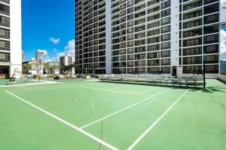 Image of Tower 2 Suite 1702 - Ffp 1 Bedroom Home by Redawning