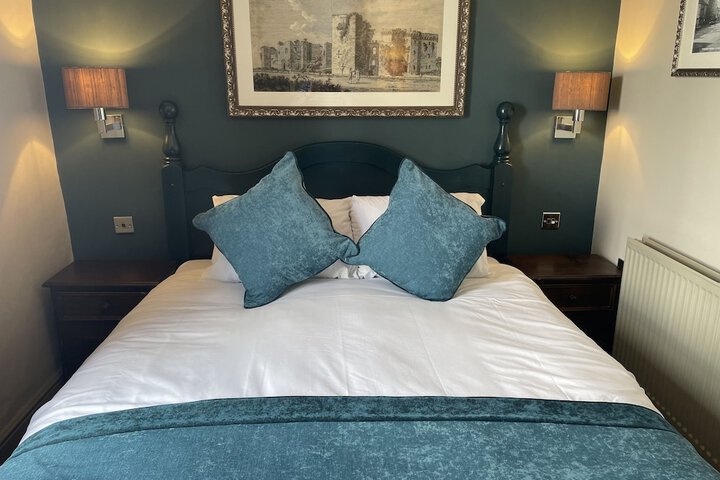 Room 2 of 42