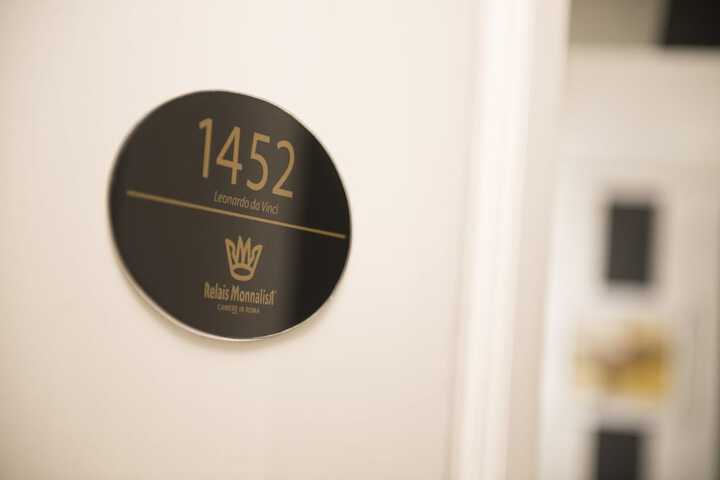 Room 33 of 123