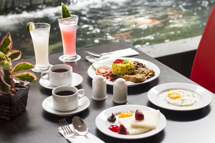 Breakfast area