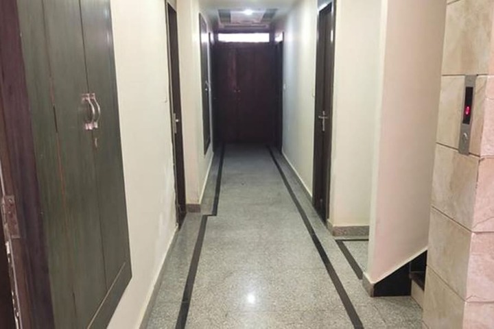 Fabhotel Nandgiri Palace