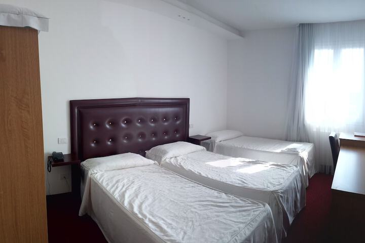 Room 14 of 50