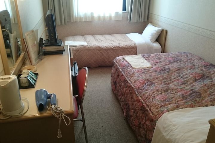 Room 17 of 53
