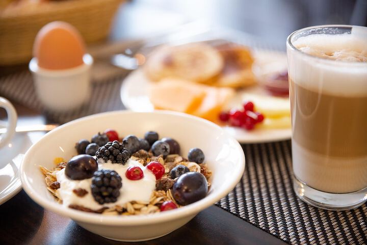 Breakfast/Coffee Service 38 of 77