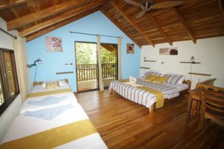 Room 26 of 38