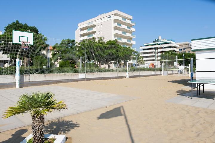 Beach 69 of 83