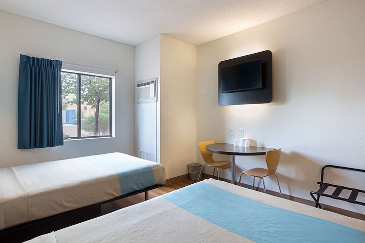 Room 14 of 59