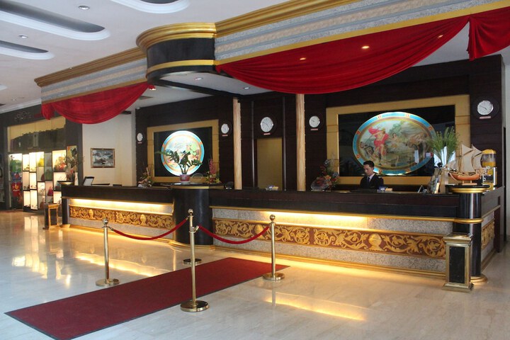Hotel Interior 4 of 101