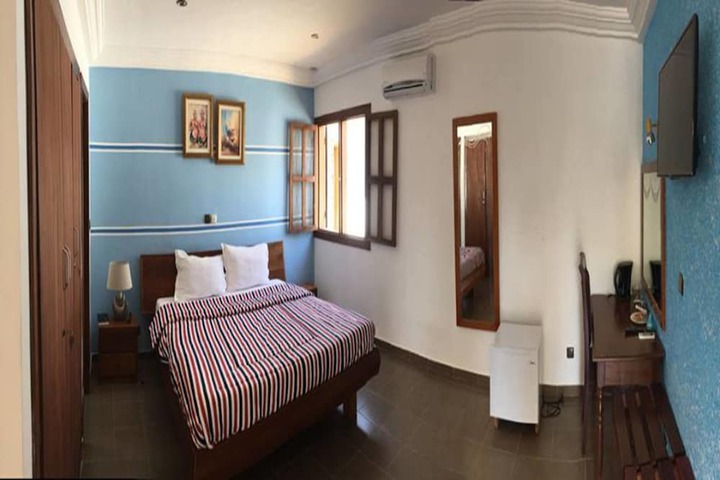 Room 2 of 12