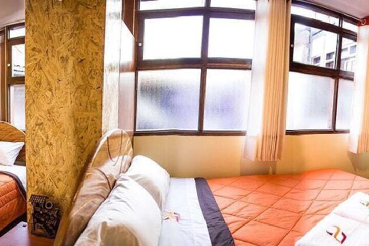 Room 10 of 10