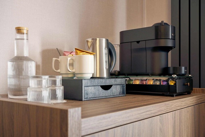 Breakfast/Coffee Service 27 of 64