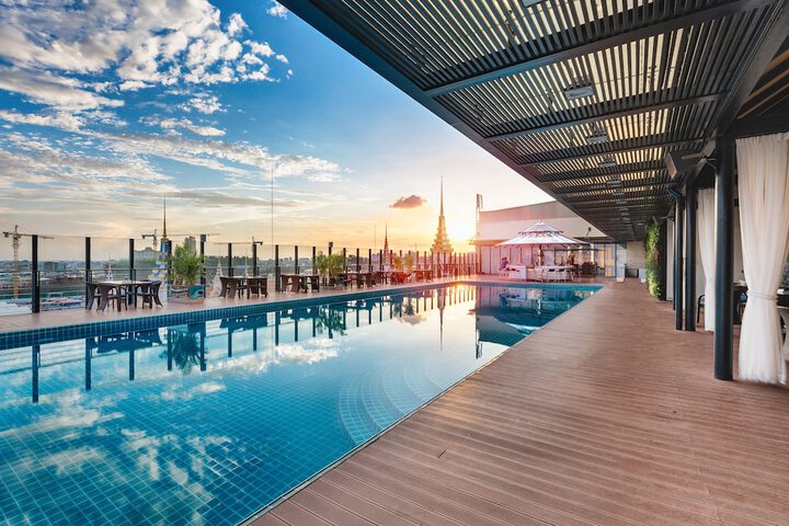 Pools & Facilities