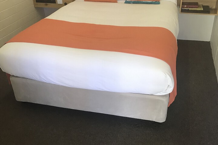 Room 15 of 46