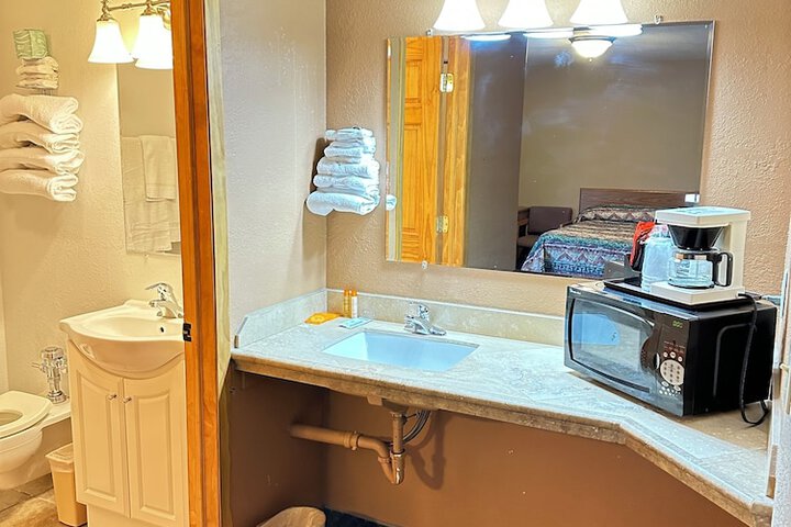 Room 14 of 22