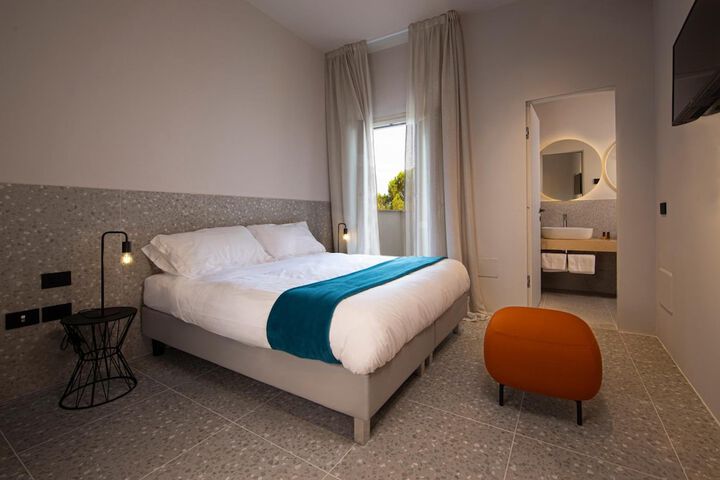 Room 7 of 21