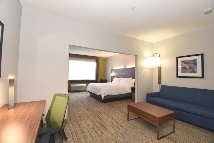 2 Queen Beds (4 of 16)