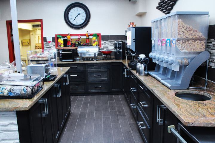 Breakfast/Coffee Service 50 of 56