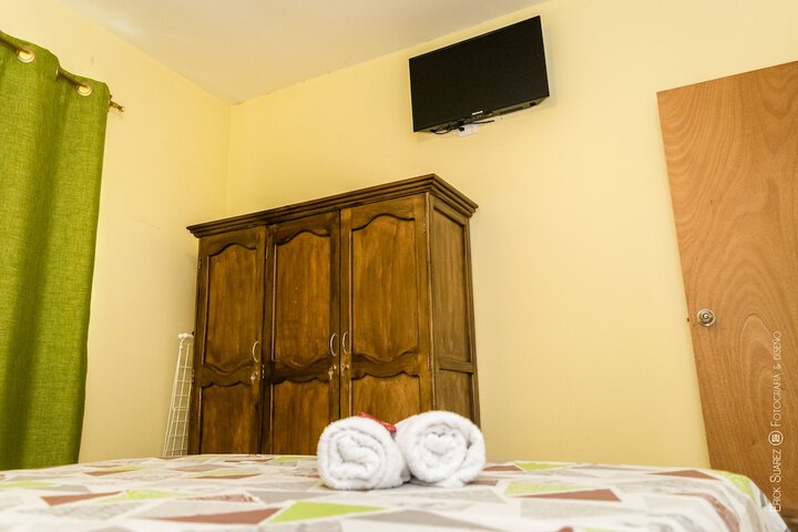 Room 10 of 145