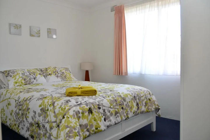 Room 4 of 13