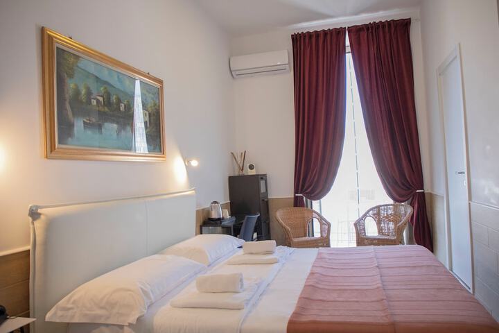Room 15 of 34
